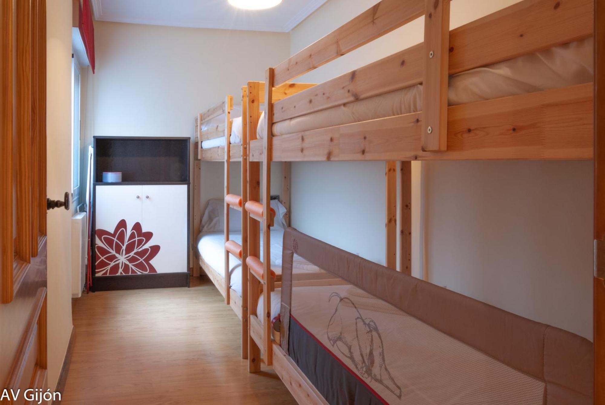 Av Premio Real 16 Apartment Gijon Luaran gambar