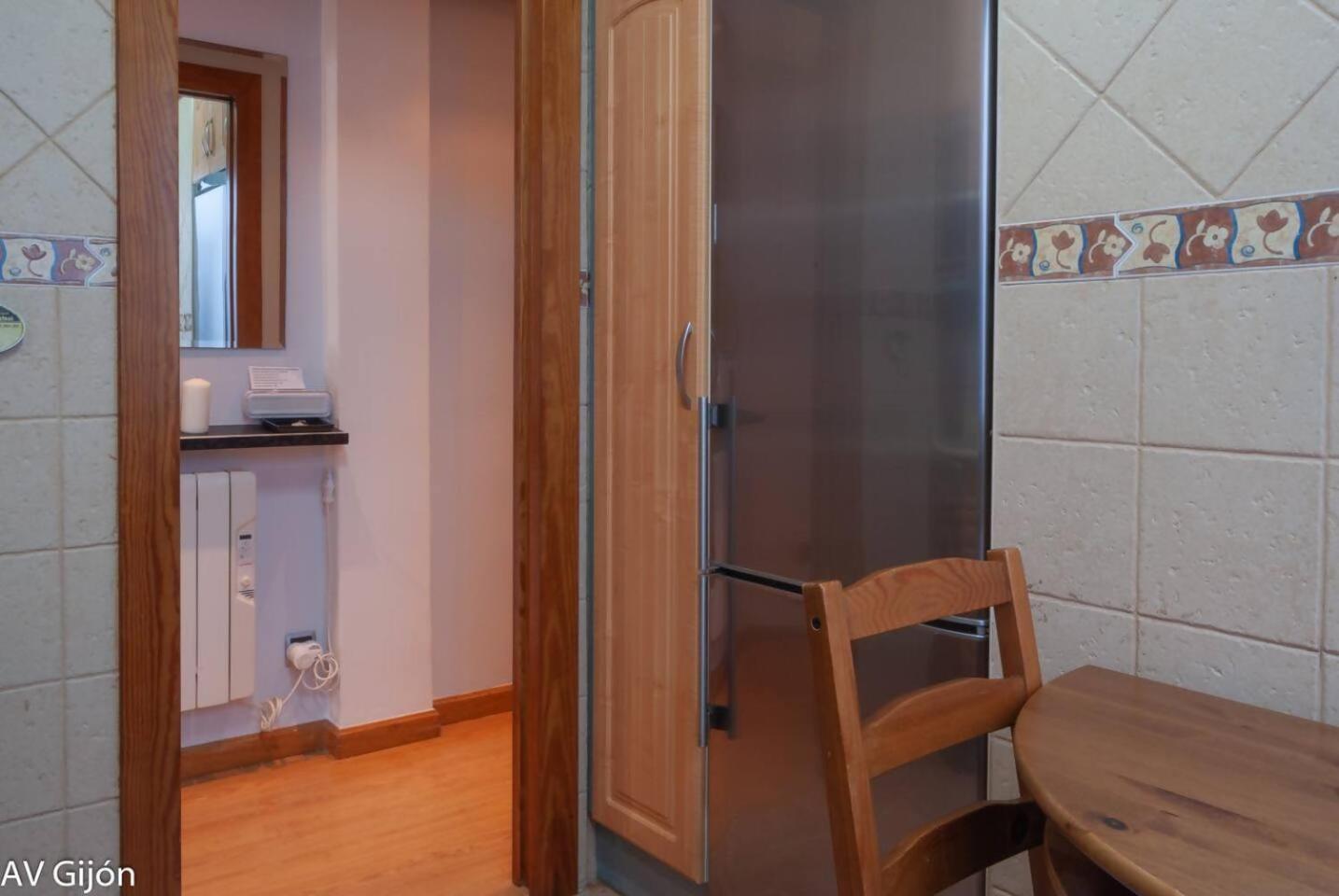 Av Premio Real 16 Apartment Gijon Luaran gambar