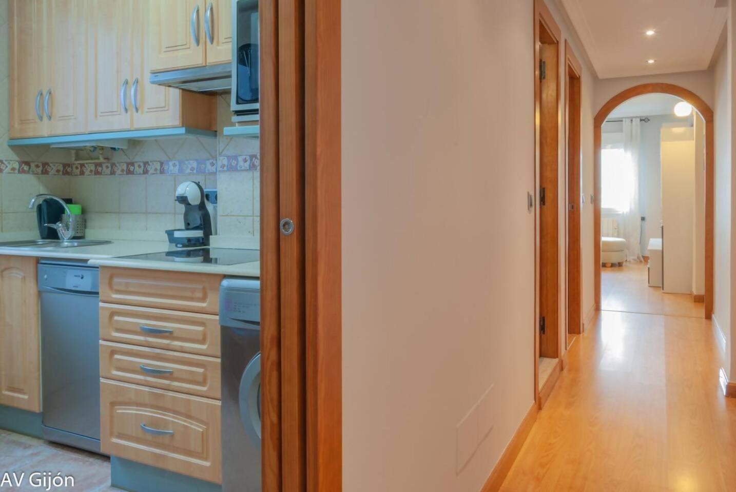 Av Premio Real 16 Apartment Gijon Luaran gambar